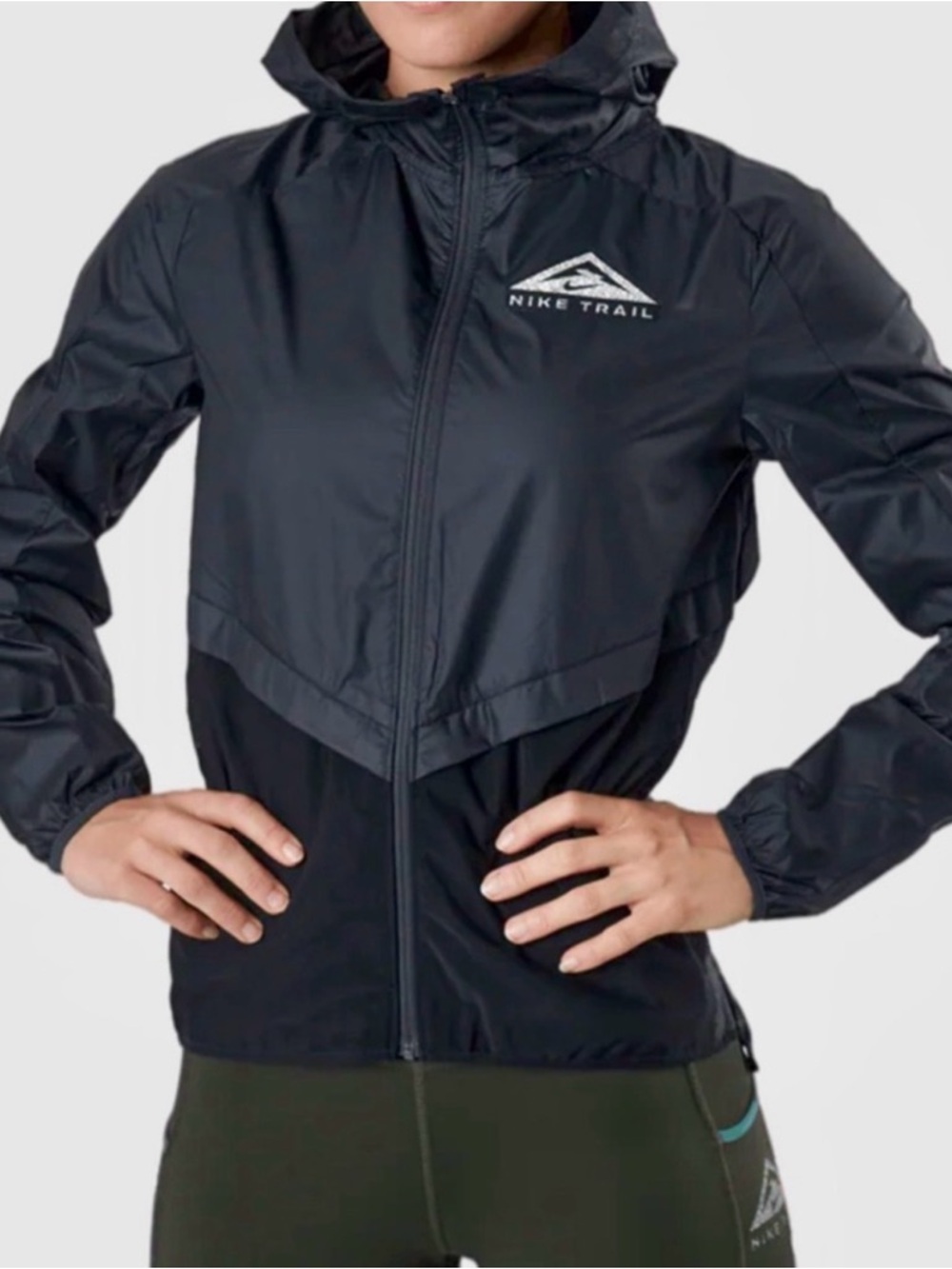 Nike Women's Black Nike Trail Windbreaker